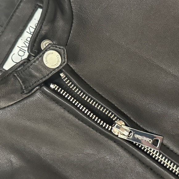 Calvin Klein Black Leather Jacket Fitted Silhouette Zippered Front - Picture 5 of 5